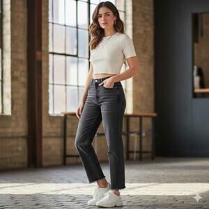 ​Abercrombie & Fitch The ‘90s Straight Ultra High Rise Jeans